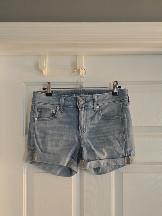 American Eagle Outfitters Pants - American Eagle Outfitters Light Wash Denim Roll-Cuff Women's Shorts
